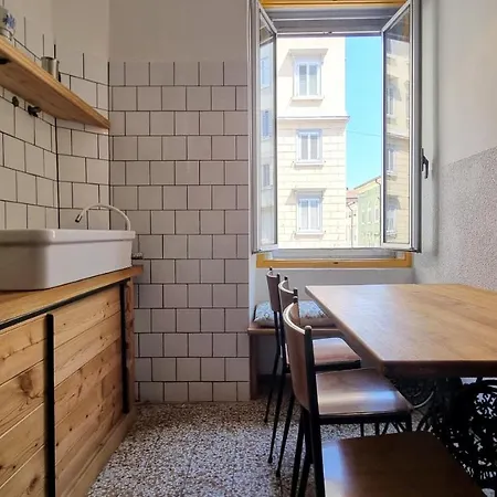 דירה Handcrafted Design